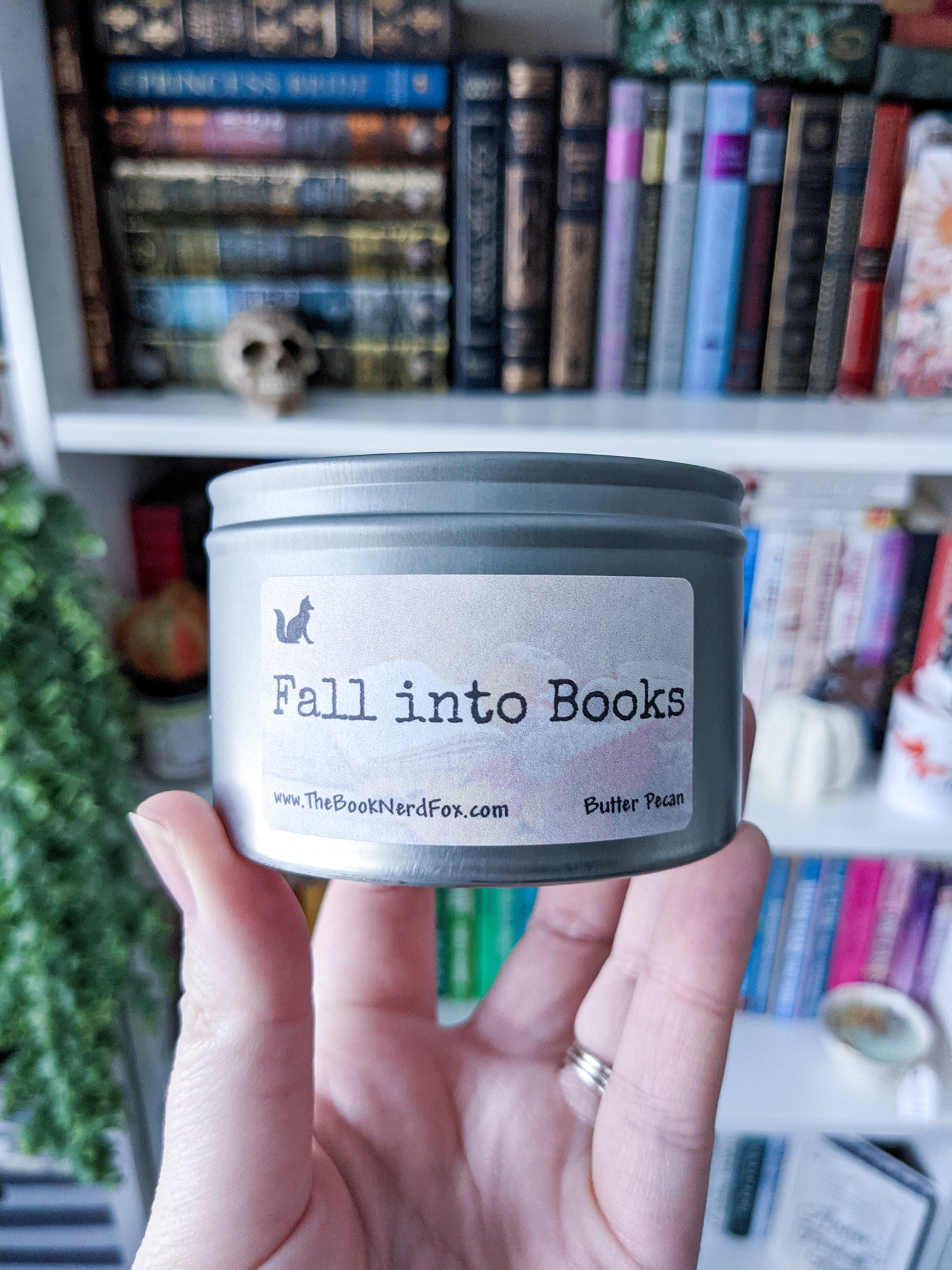 Fall into Books - Butter Pecan